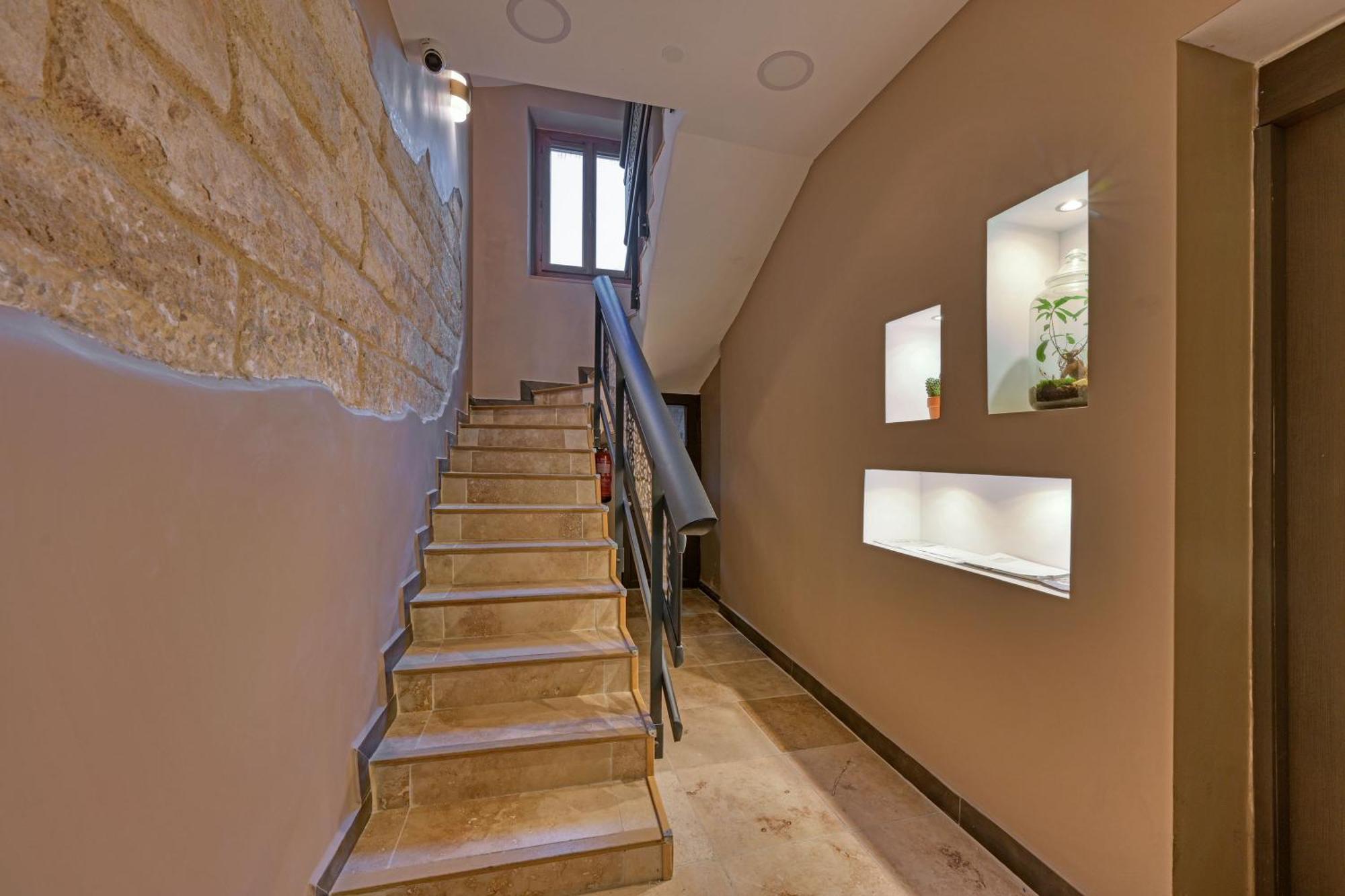 Le 185 - Charme Et Tranquillite Au Coeur D'Avignon Apartment Exterior photo