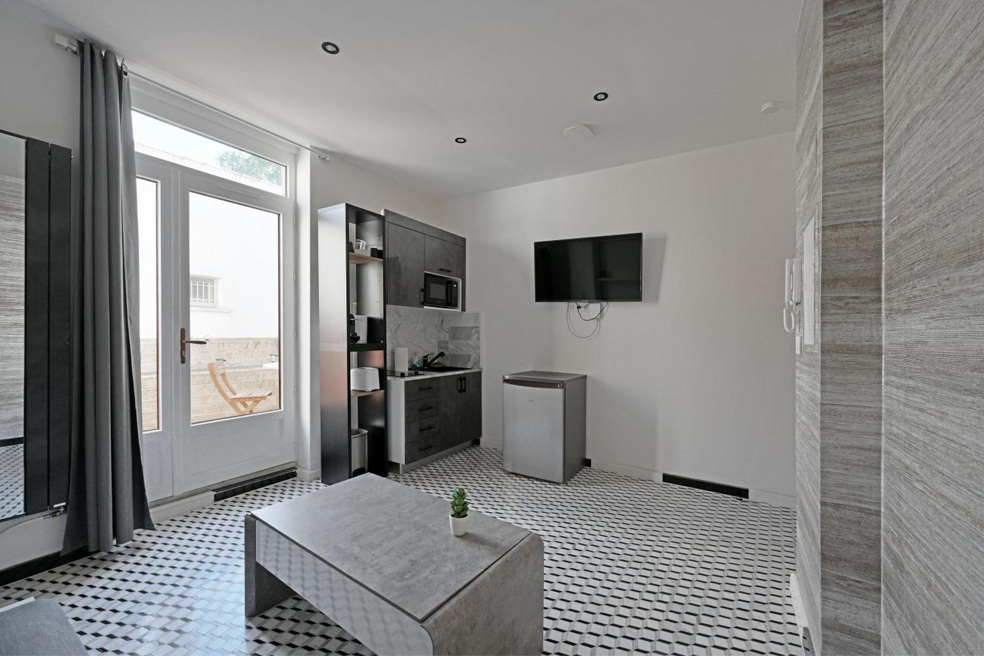 Le 185 - Charme Et Tranquillite Au Coeur D'Avignon Apartment Exterior photo