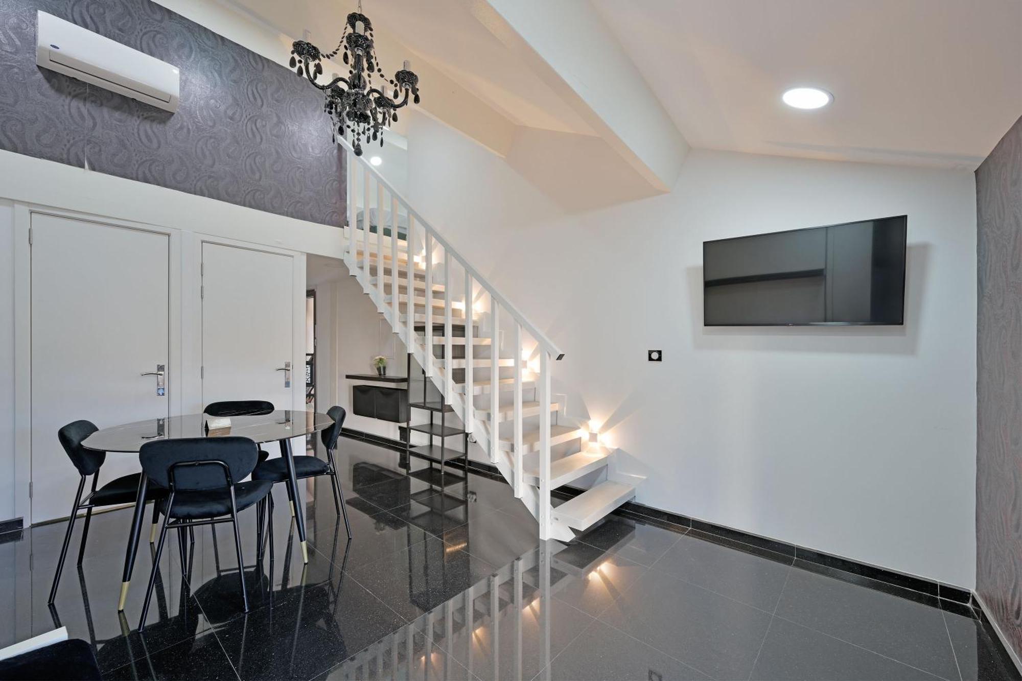 Le 185 - Charme Et Tranquillite Au Coeur D'Avignon Apartment Exterior photo